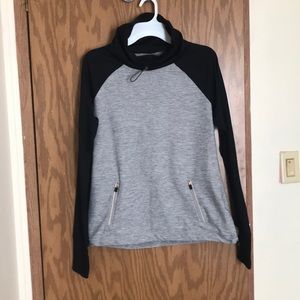 Abercrombie & Fitch elastic sweat shirt